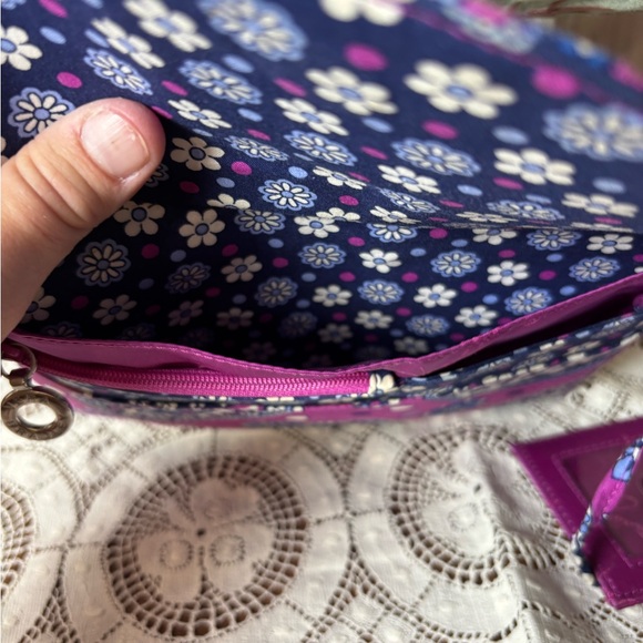 Vera Bradley Boysenberry Travel Envelope Wallet Credit Card Holder Retired - Picture 7 of 11